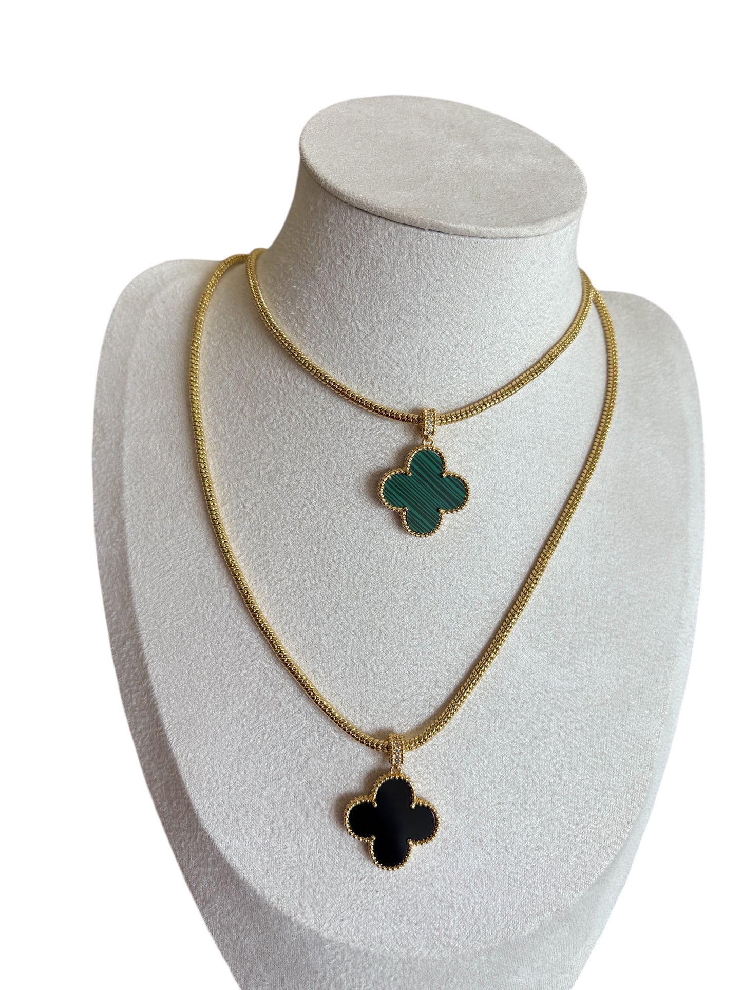 Round Snake Chain Fancy Clover Charm