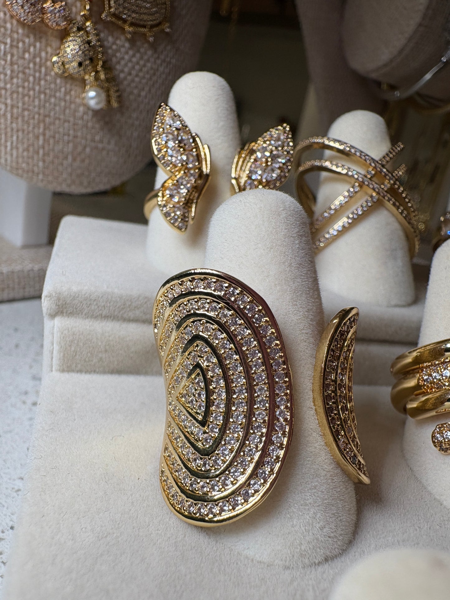 Elegant Espiral Ring