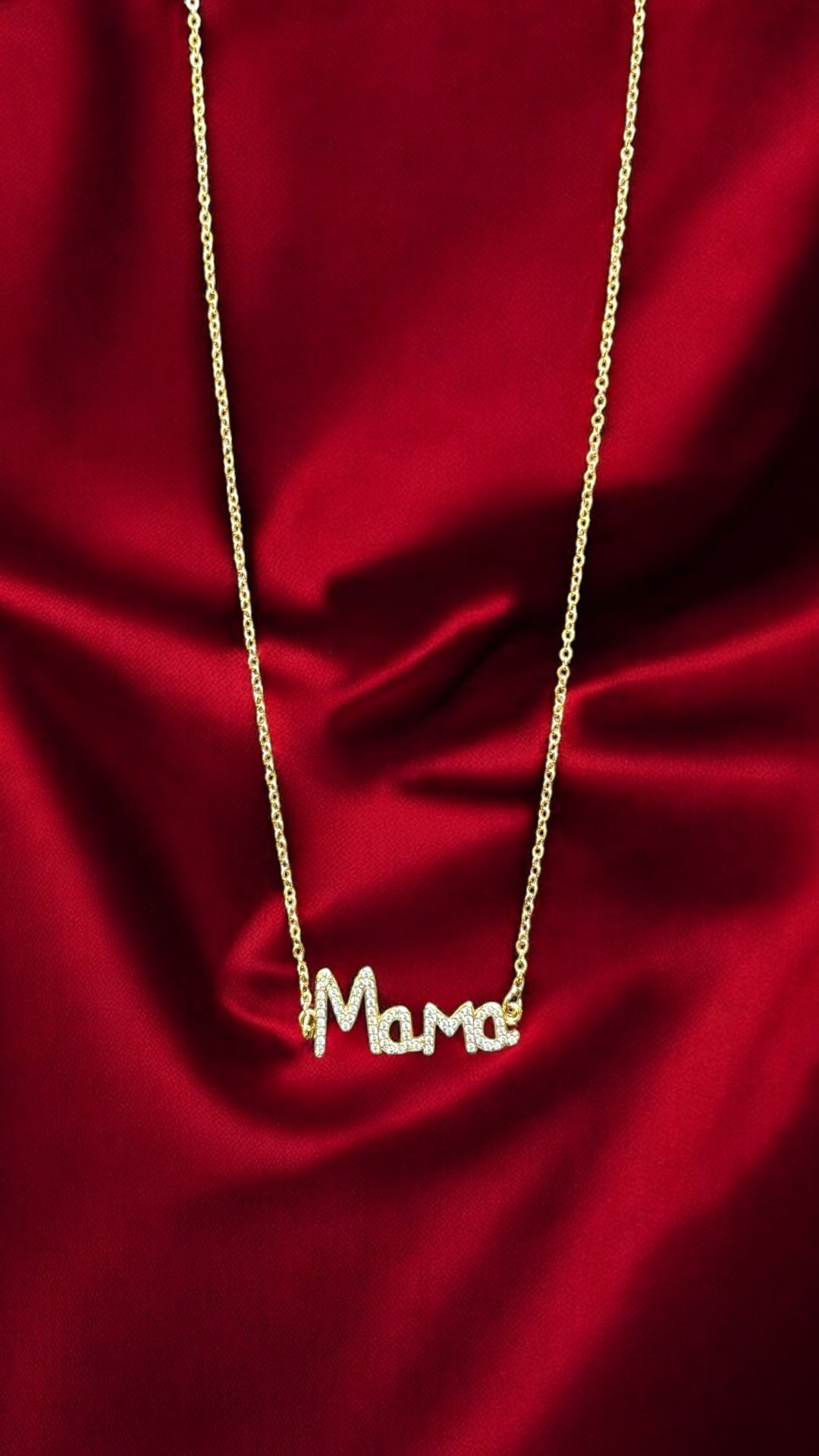 Mama Zirconium Necklace